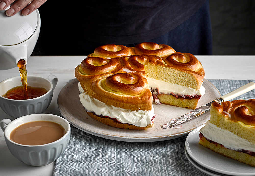 sp_web_productshots_2_0000_uktearandshareafternoonteare Brioche Afternoon Tea Tear & Share recipe prepared on a table with cups of tea