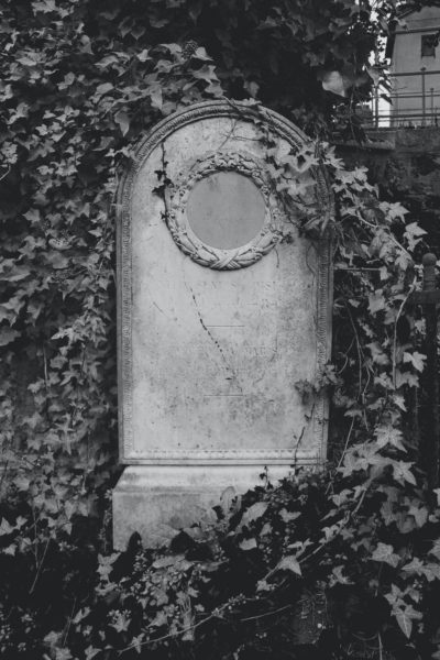 Paris Spooky Place - Pere Lachaise Cemetery